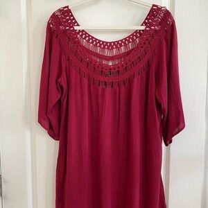 City Chic Rhubarb Crochet Scoop Neck Tropical Daze Top Size 12 (XXS)‎